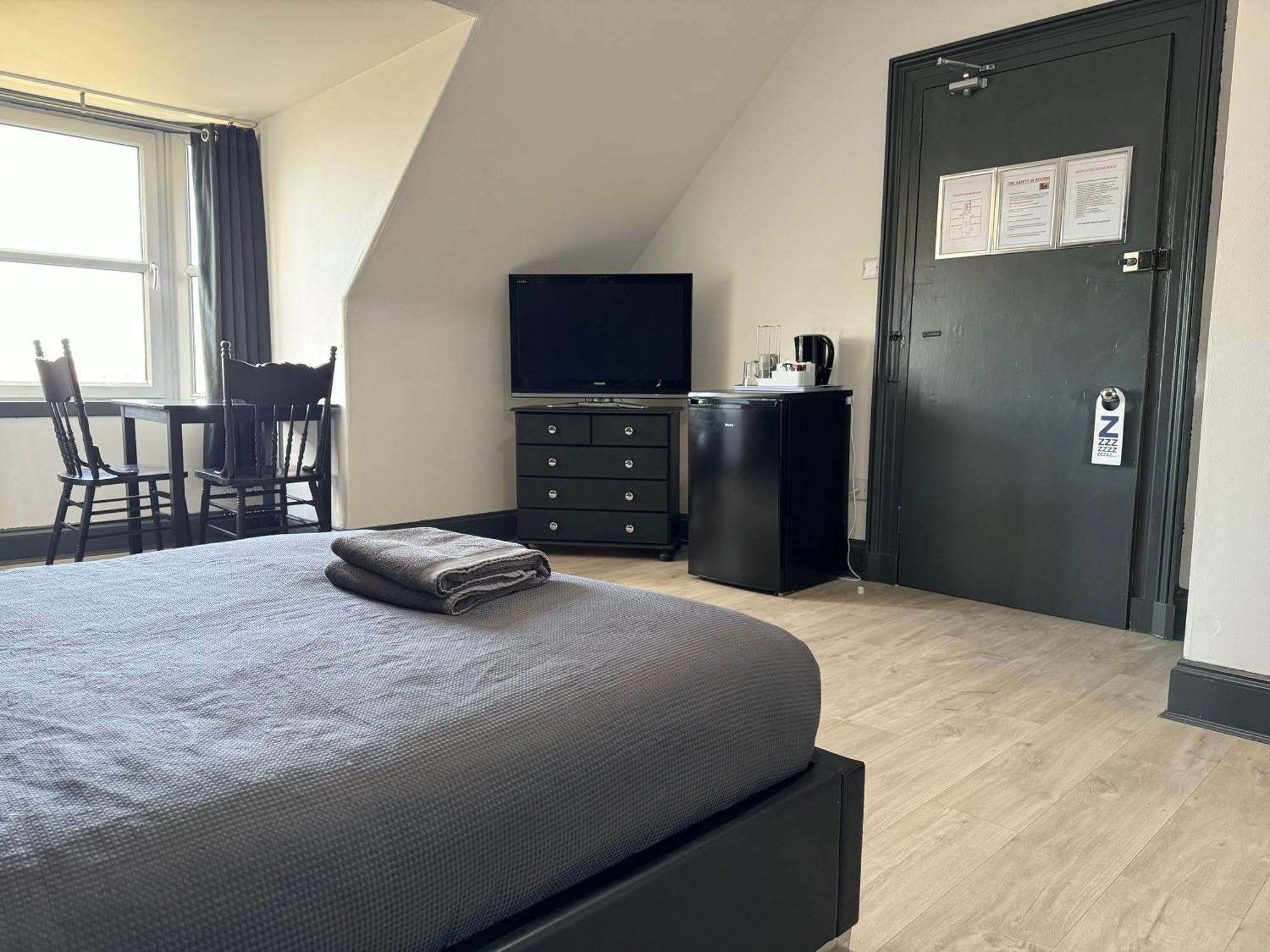 Aspen Guest House Peterhead Extérieur photo